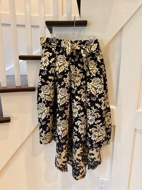 NWT! Floral Brocade High Low Skirt